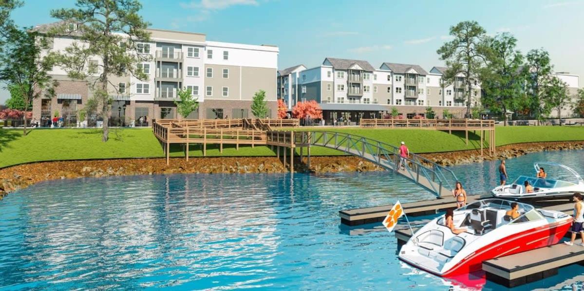 Dockside Living In 2 Bedroom Unique Amenities Apartment