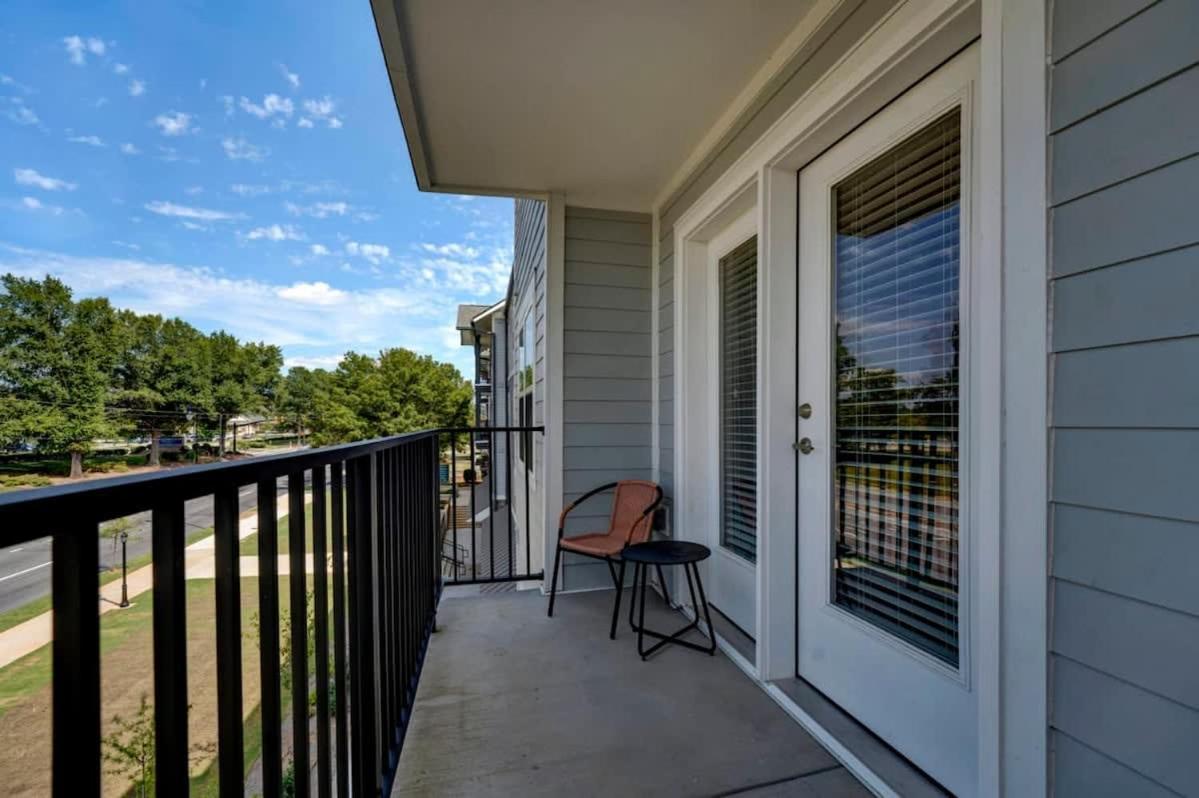 Apartment Dockside Living In 2 Bedroom Unique Amenities