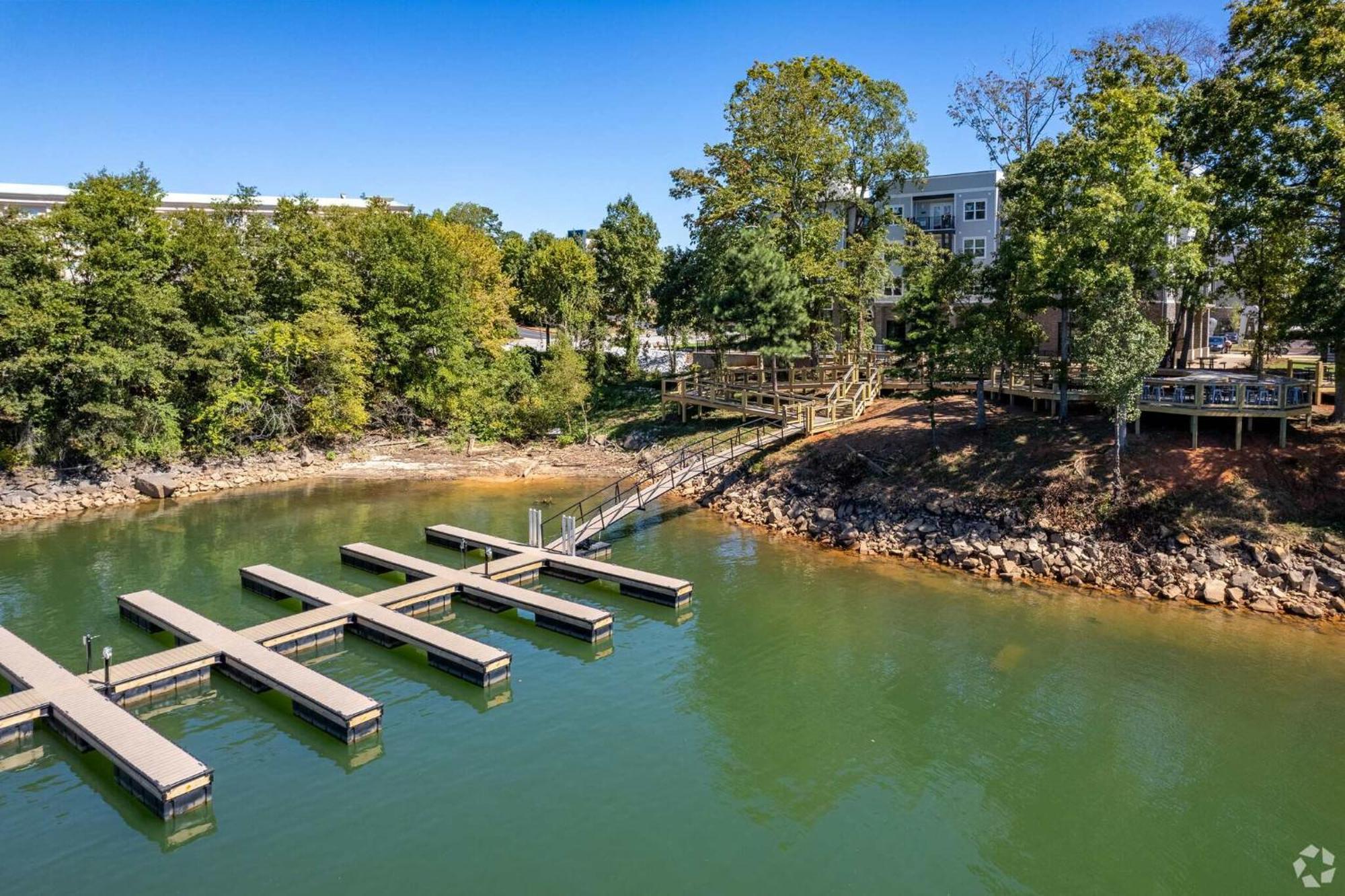 Apartment Dockside Living In 2 Bedroom Unique Amenities Clemson